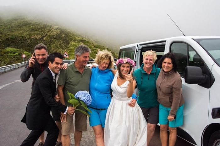 Os turistas a vibrar connosco