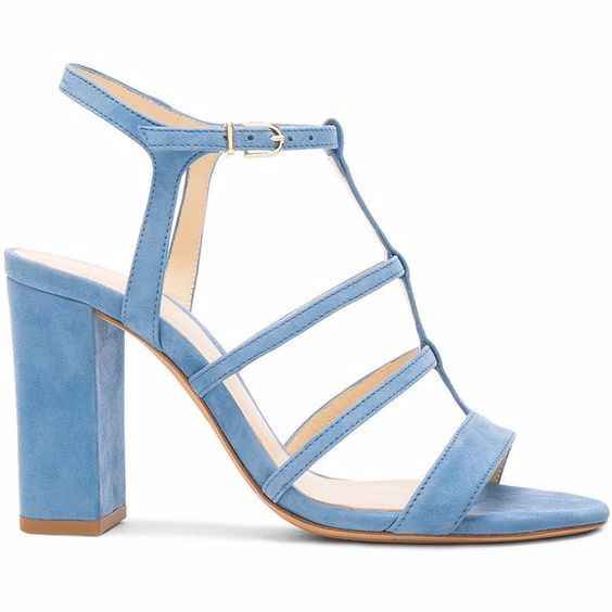 Sapatos tacão quadrado