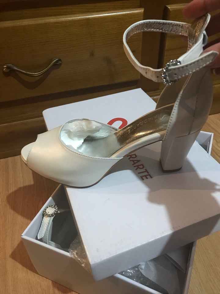 Os Sapatos! - 1