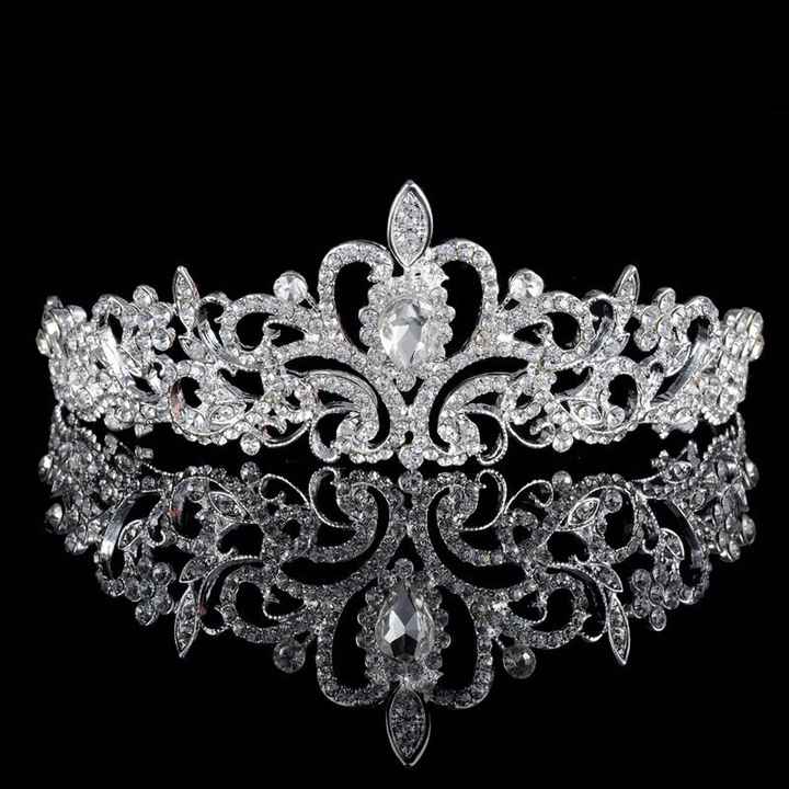 Tiara 4