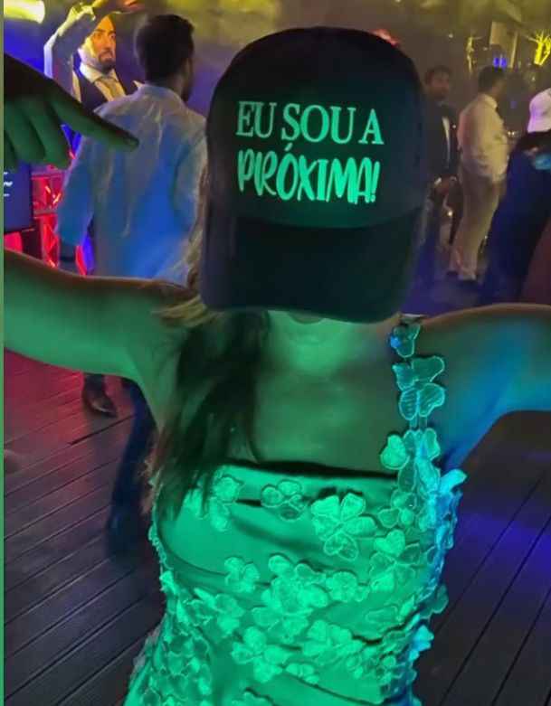 a louca do ramo - 4