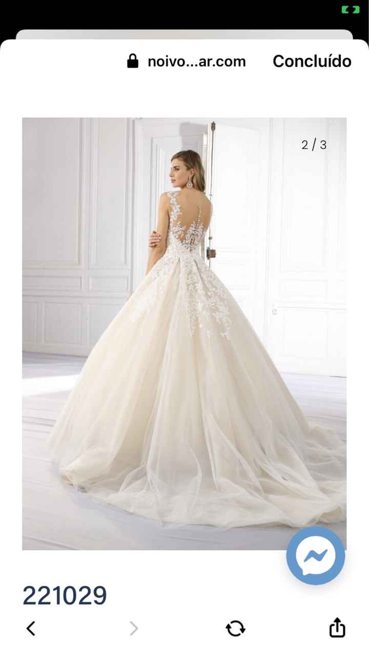 3 opções de apanhados para deixar que o teu vestido de noiva brilhe 🌟 - 1