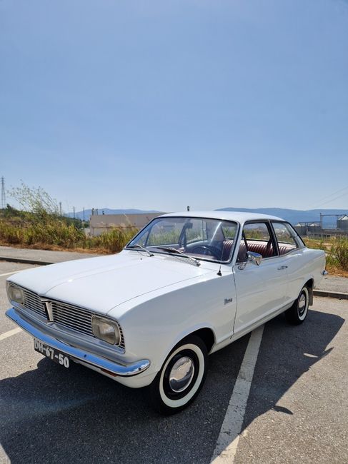 Alugo clássico- vauxhall viva 1970 1