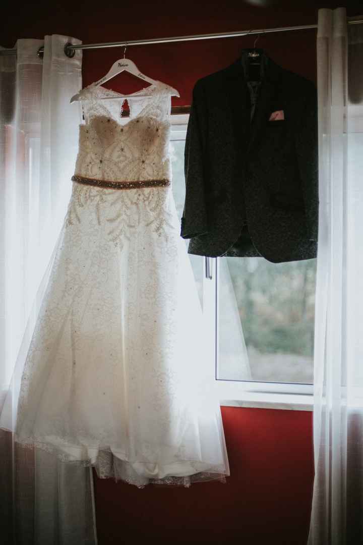 Vestido da noiva e Fato do noivo