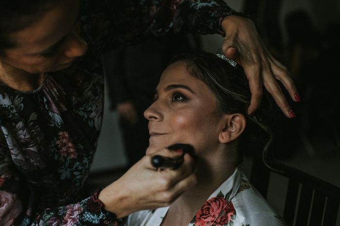 (Durante) a make-up