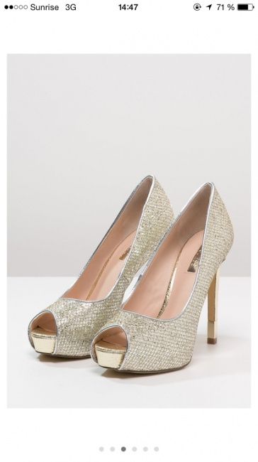 Mostrem os vossos sapatos! - 1