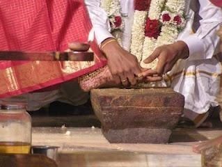 Cerimónia anel e pedras