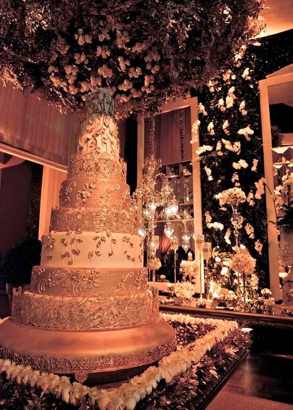 Bolo de várias camadas 