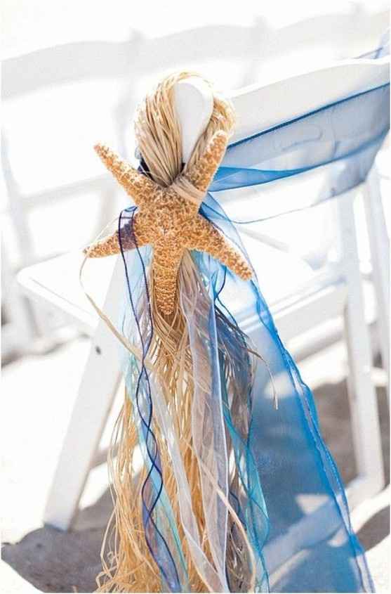 Decoração das cadeiras da cerimónia