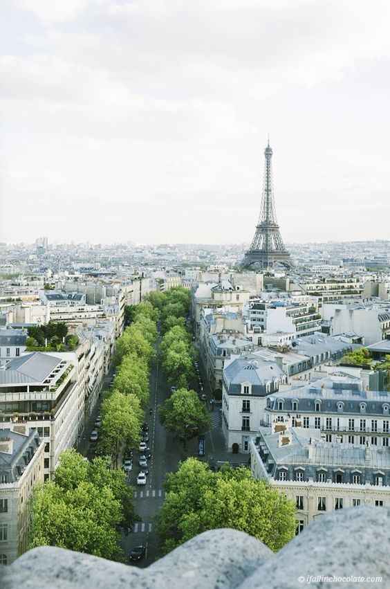 1. França