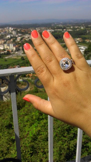 Mostrem os vossos aneis de noivado - 1