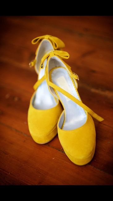 Sapatos amarelos - 1