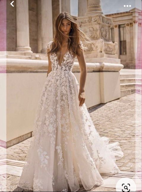 Vestidos aplicação 3d 2