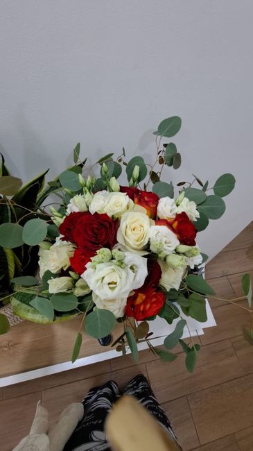 a poucas horas do casamento e a arte floral pronta💪 - 5