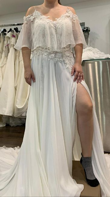 Vestido para casamento em natureza, com asinhas laterais ou capinha na frente? - 2