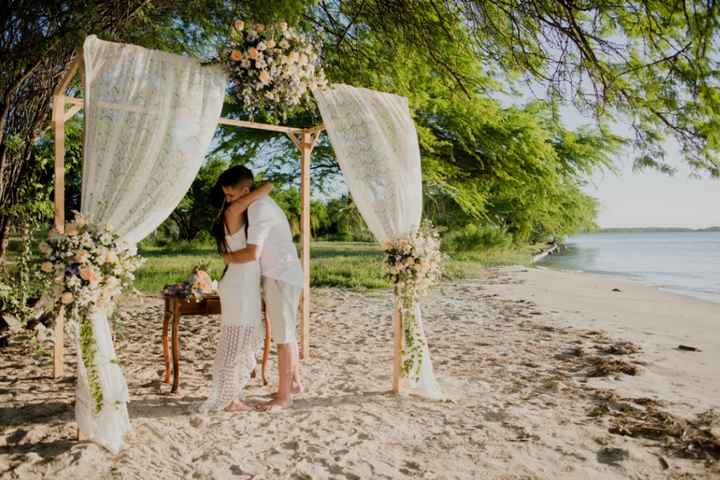 Elopement + Destination Wedding