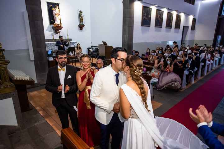 3. Primeiro beijo dos recém casados - 1