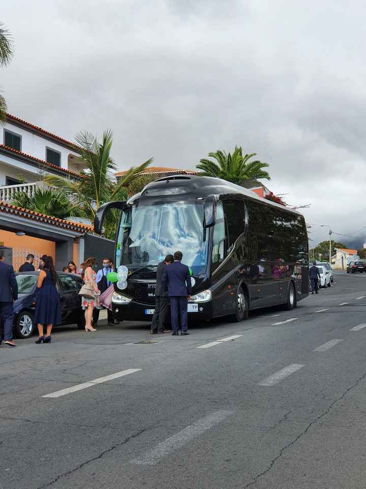 Recepção na casa dos noivos: uma tradição do Norte de Portugal para acolher os convidados antes da c