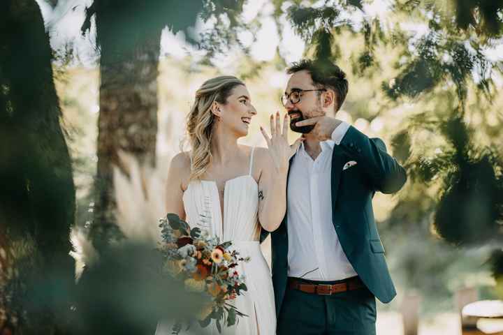 👰🏼‍♀️🤵🏻 - 11