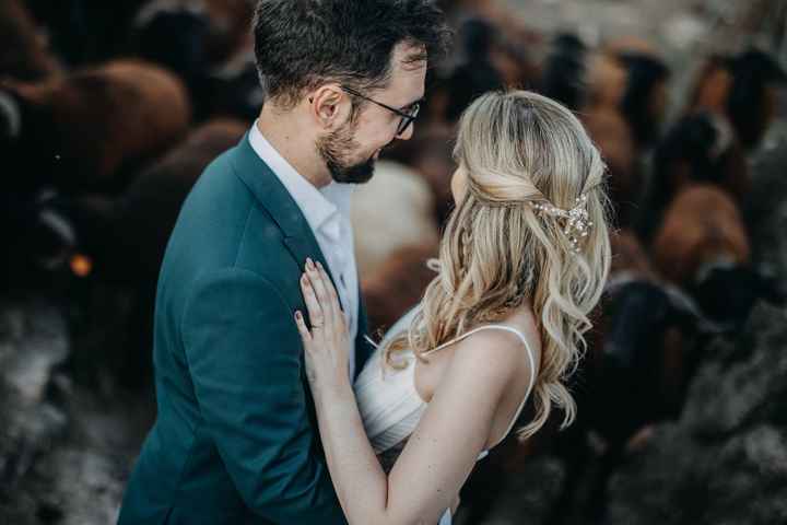 👰🏼‍♀️🤵🏻 - 16