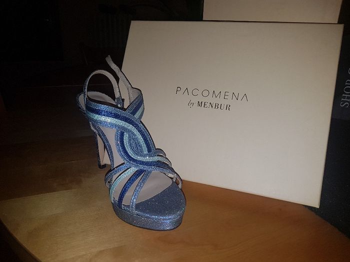 Partilha uma foto dos teus sapatos ... - 1