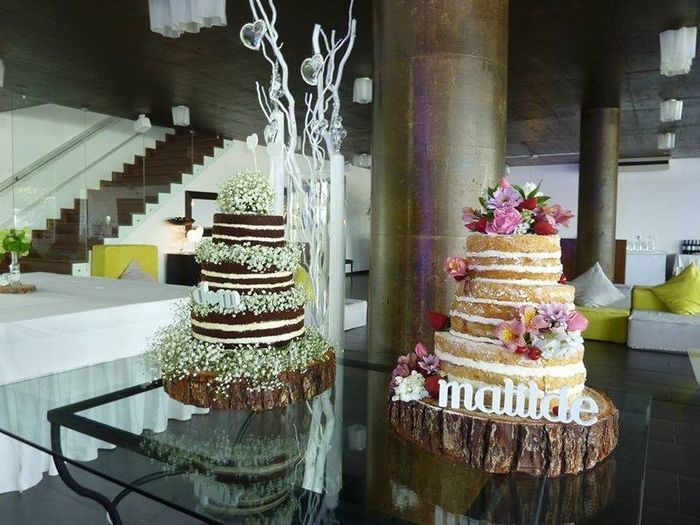 Dois naked cakes