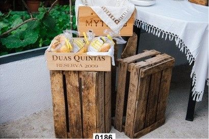 Caixas de vinho e caixas da fruta