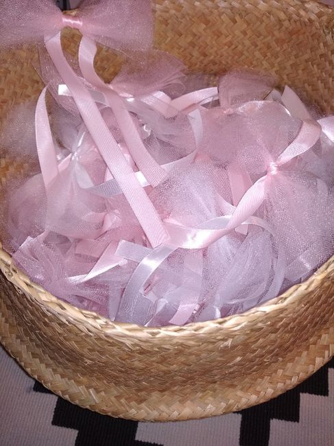 úLtimos checks: Lembranças,  cones e laços. 5