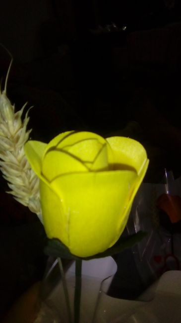 Amarelo