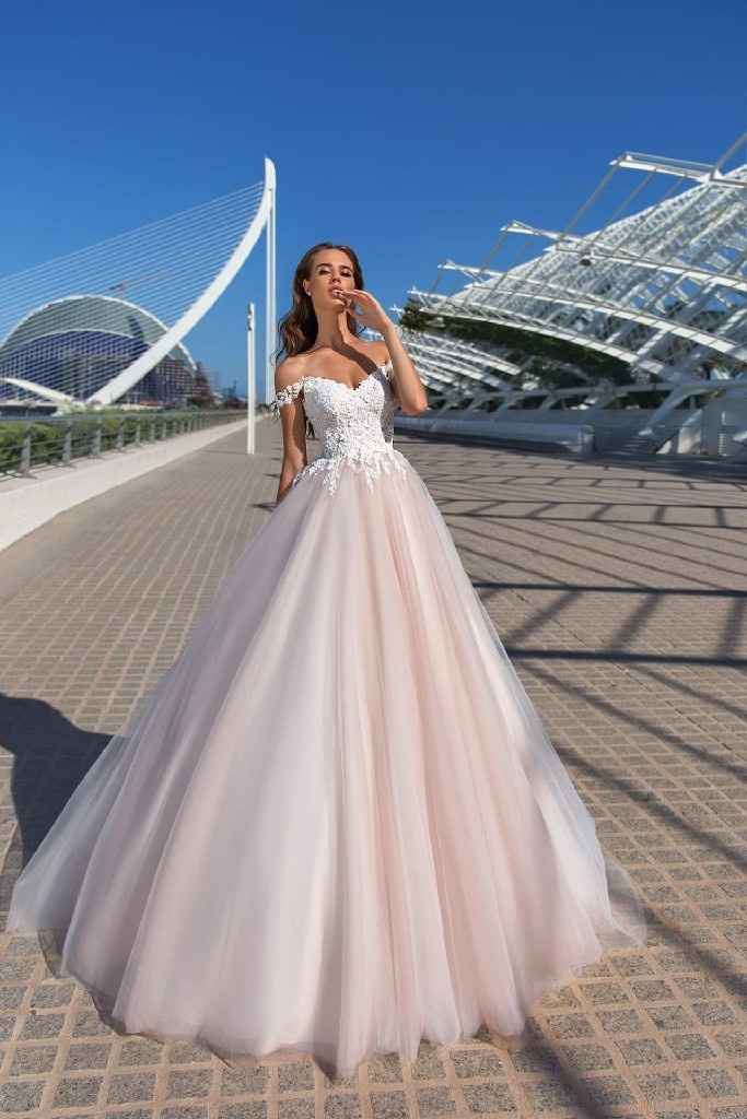 Vestidos de noiva com um toque de cor! - 1