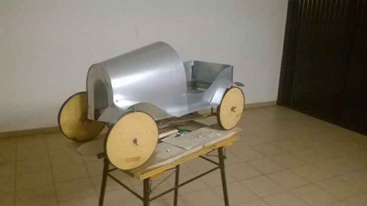 Carro para menino das alianças