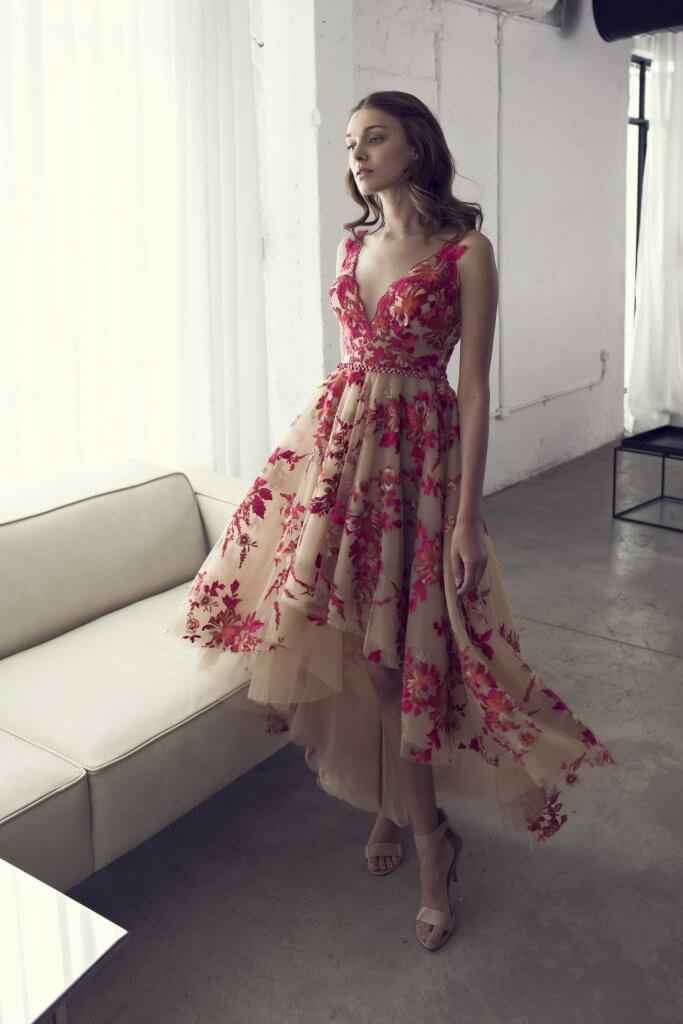 Se tivesses que escolher um destes vestidos para a tua madrinha qual seria? - 2