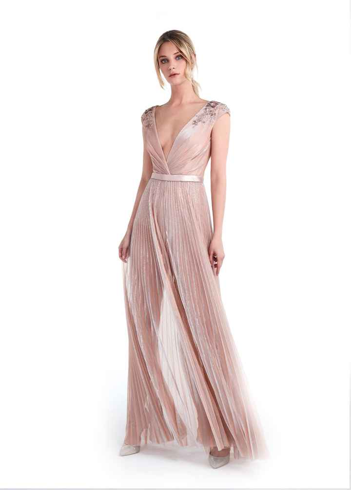 Se tivesses que escolher um destes vestidos para a tua madrinha qual seria? - 3