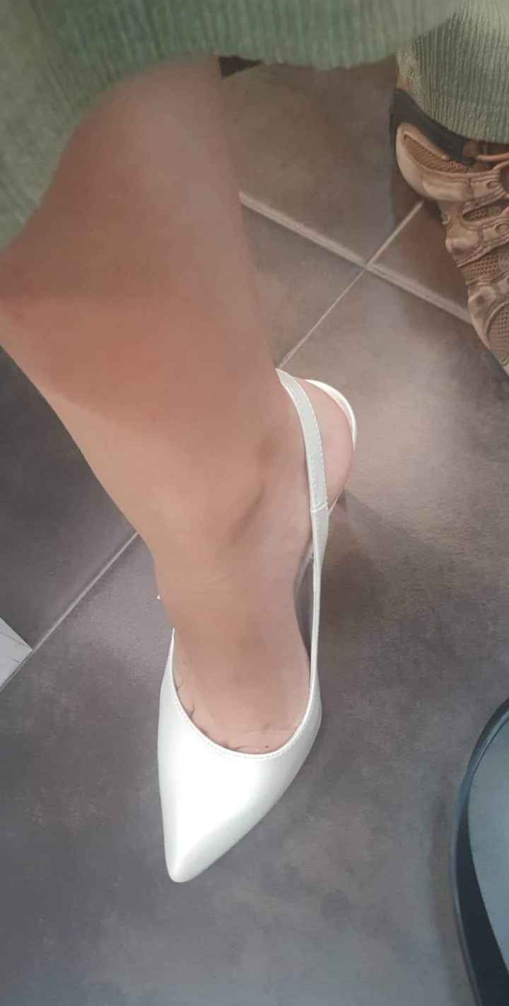 Os teus sapatos de noiva vão ser brancos? 👰 - 1