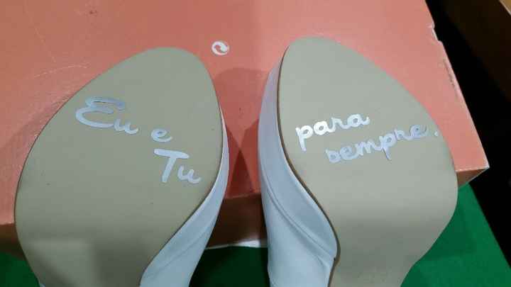 Gravação  nos sapatos...check - 1