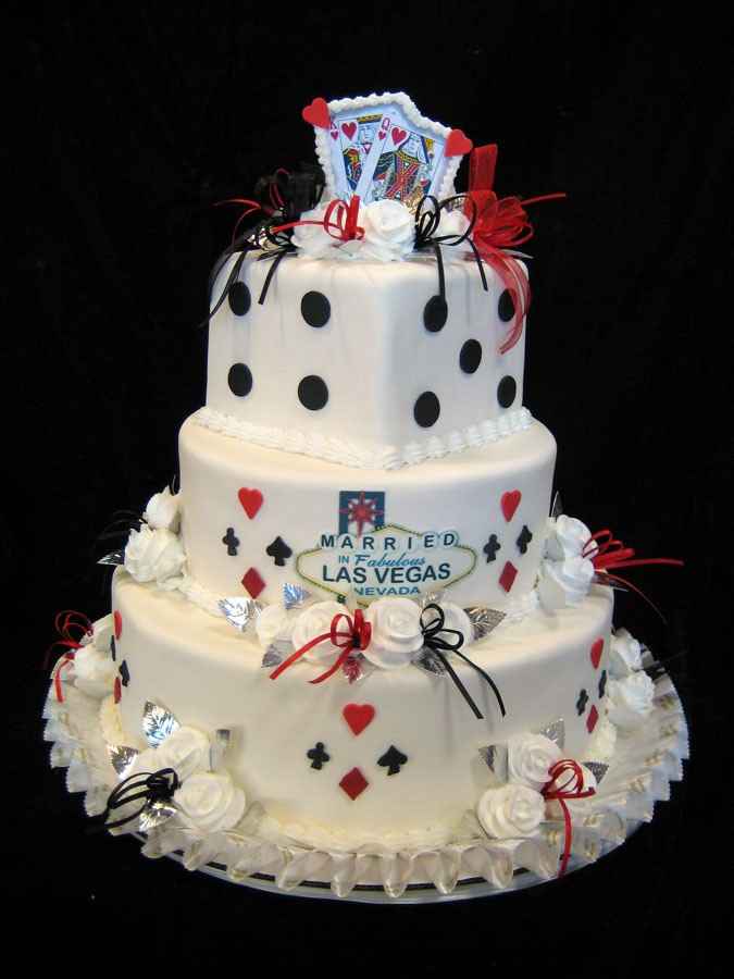 Bolo de Casamento - 8.