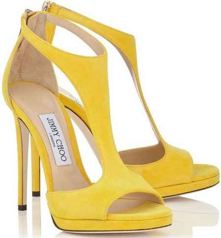 Pantone® 2021: Inspirações para Look de Noiva 👰🤵🖤💛 - 7