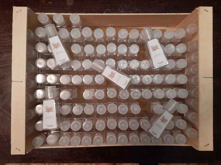 Detalhes para o dia C: Mini-frascos de álcool Gel ✔️ - 4