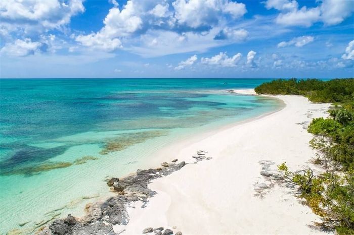 Top 20 destinos de Lua-de-mel 2020: #19 - Ilhas Turcas e Caicos ✈️🌍 2