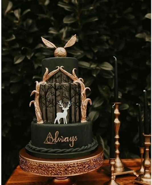 Para os fãs de Harry Potter: 5 inspirações de Bolos de Casamento 🍰⚡🧙 - 2