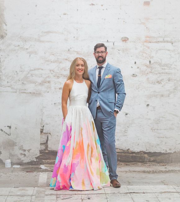 O Arco-íris invade a Comunidade: 3 Inspirações para Vestidos de Noiva 🌈 3