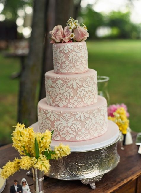 Outubro é Rosa: Bolos de Casamento 🎗️ - 3