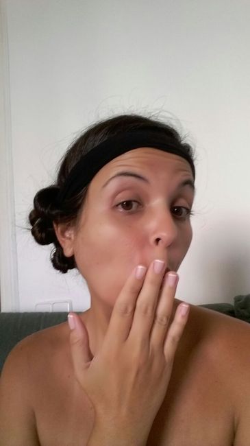 Em casa, com o cabelo enrolado. Fiquei assim durante 6h.
