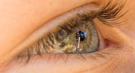 6) Fotos no reflexo dos olhos