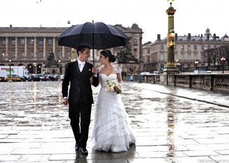 2) Trash the Dress na chuva! 
