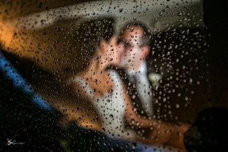 8) Trash the Dress na chuva! 