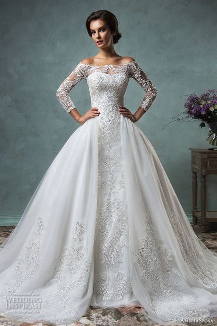 2) Perfeito para o inverno, com manga, renda e muito glamour