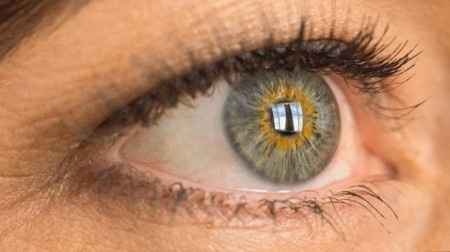 1) Fotos no reflexo dos olhos