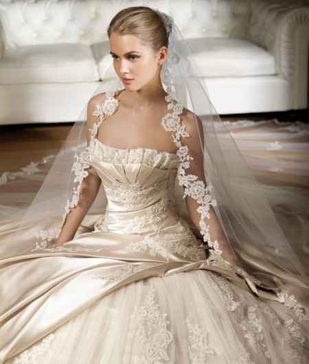 1)Vestido de noiva champanhe