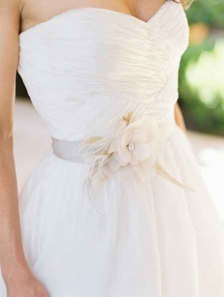 5) Qual é o cinto perfeito para o seu vestido? 